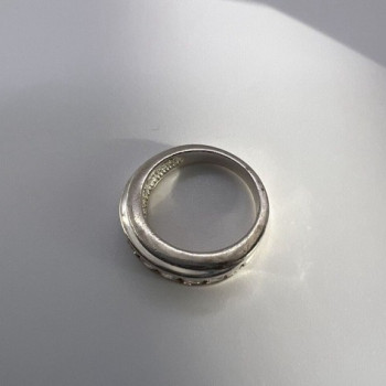 925 Sterling Silver & CZ Ring Size 4