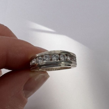 925 Sterling Silver & CZ Ring Size 4