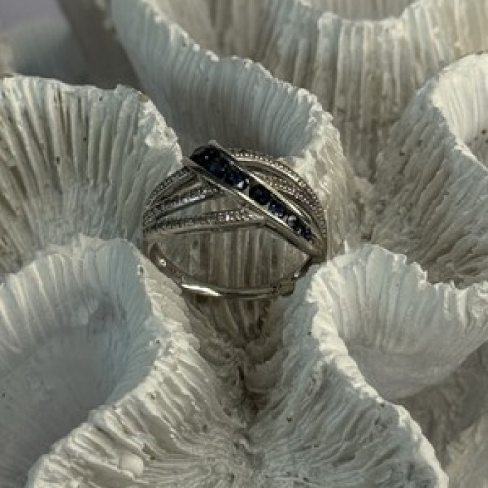 10K White Gold Sapphire & Diamond Ring Size 7