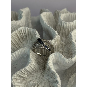 10K WHITE GOLD SAPPHIRE & DIAMOND RING SIZE 7