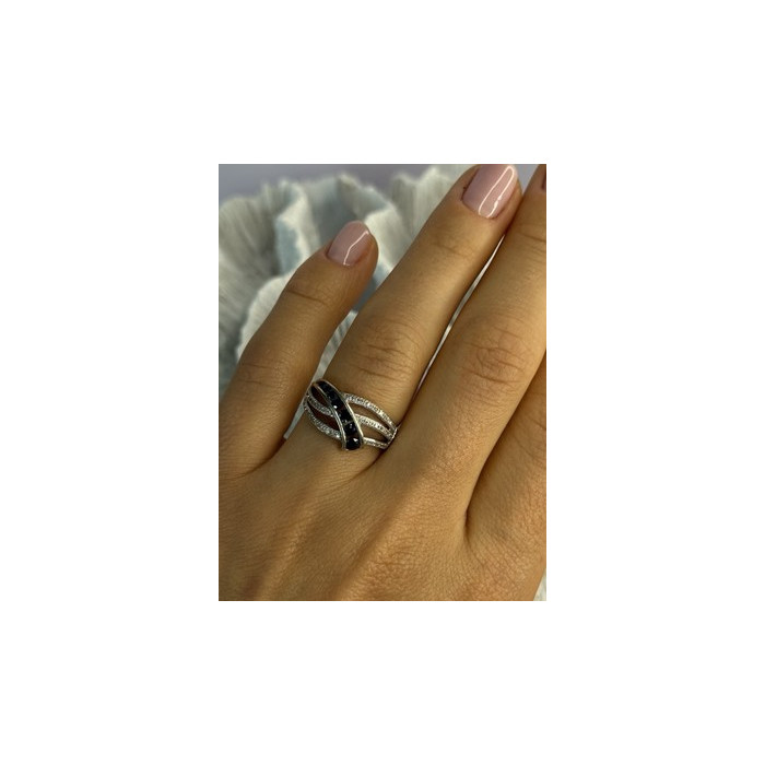 10K WHITE GOLD SAPPHIRE & DIAMOND RING SIZE 7