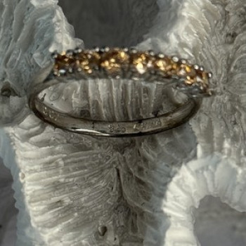 925 Sterling Silver Shiny CZ Ring Size 10