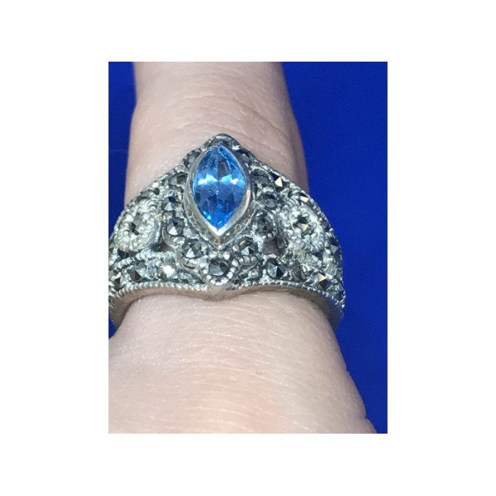 925 Sterling Silver Blue Spinel & Marcasites Ring Size 5.5