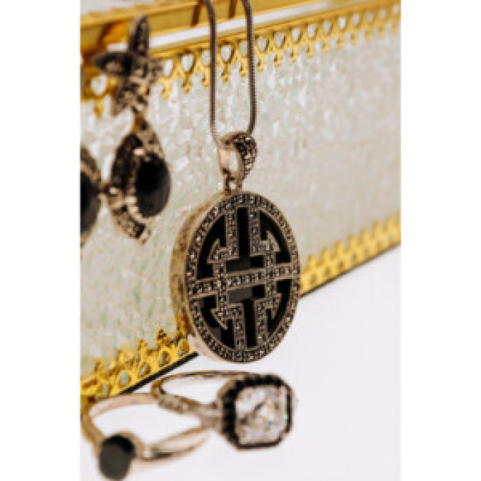 925 Sterling Silver Agate & Marcasites Chain With Pendant