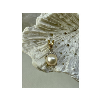 14K YELLOW GOLD PEARL & DIAMONDS PENDANT