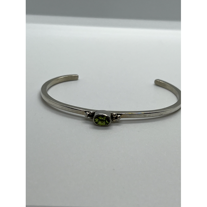 925 STERLING SILVER  PERIDOT BRACELET