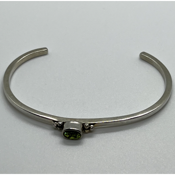 925 STERLING SILVER  PERIDOT BRACELET