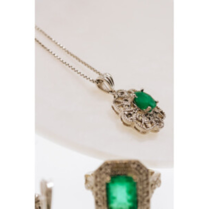 925 Sterling Silver Emerald & Beryl Chain With Pendant