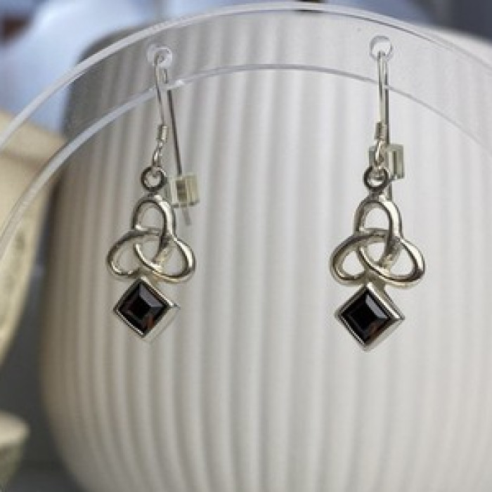 925 Sterling Silver Garnet Earrings