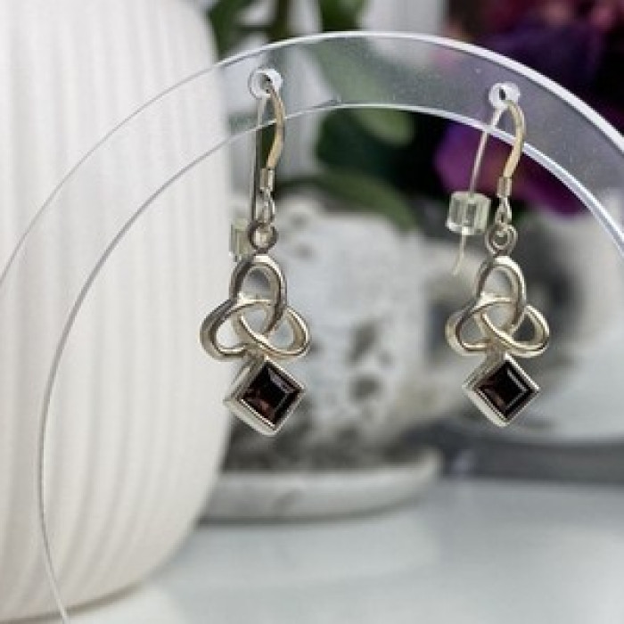 925 Sterling Silver Garnet Earrings