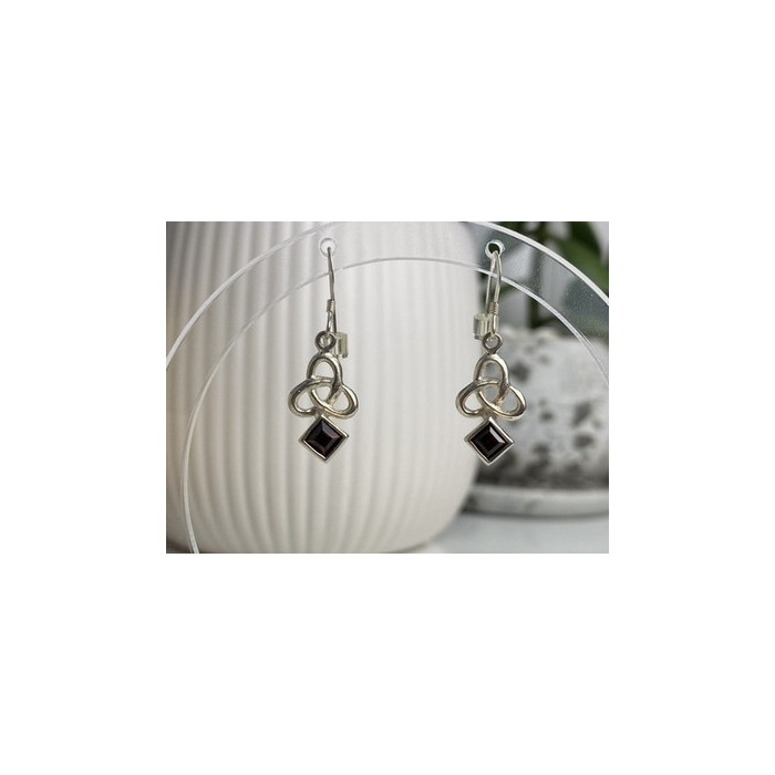 925 Sterling Silver Garnet Earrings