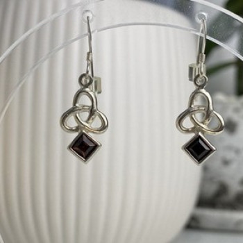925 Sterling Silver Garnet Earrings