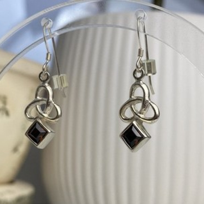 925 Sterling Silver Garnet Earrings