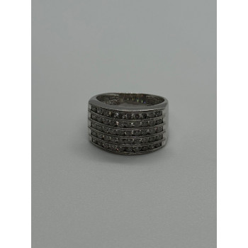 14K WHITE GOLD  DIAMONDS RING SIZE 5.5