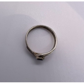 925 Sterling Silver Amethyst & Marcasite Ring Size 5.5