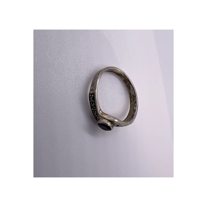 925 Sterling Silver Amethyst & Marcasite Ring Size 5.5