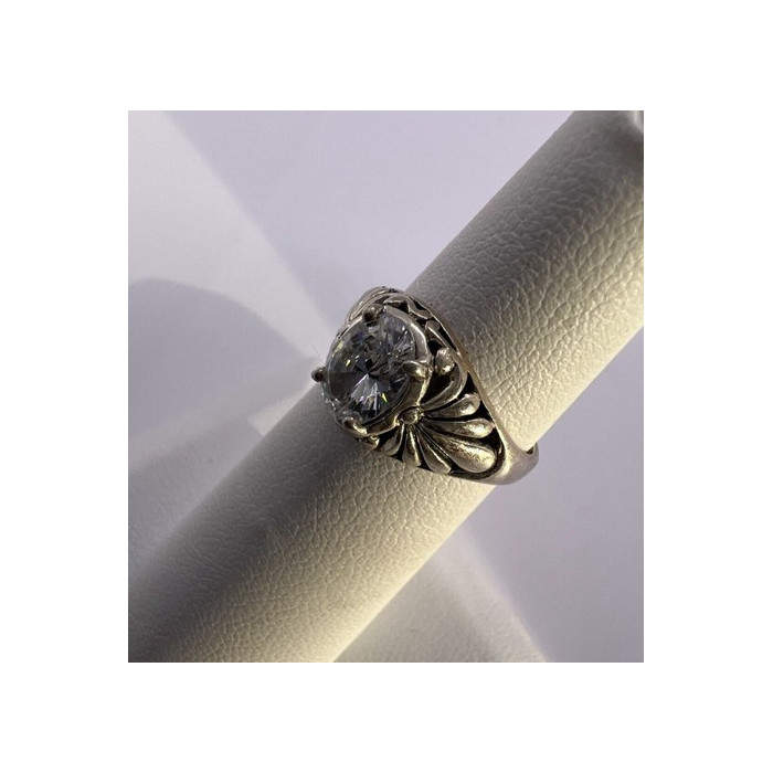 925 Sterling Silver & CZ Kbn Ring Size 4.5