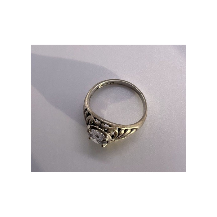 925 Sterling Silver & CZ Kbn Ring Size 4.5