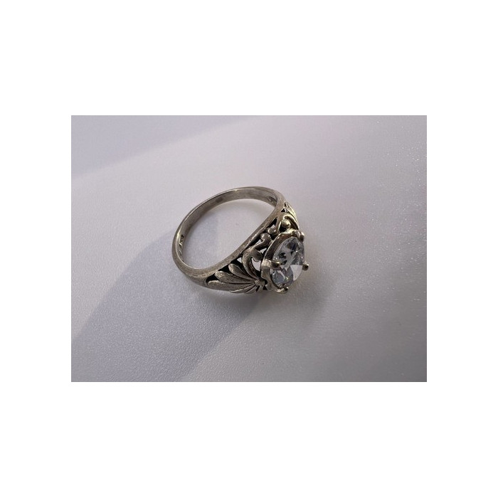 925 Sterling Silver & CZ Kbn Ring Size 4.5