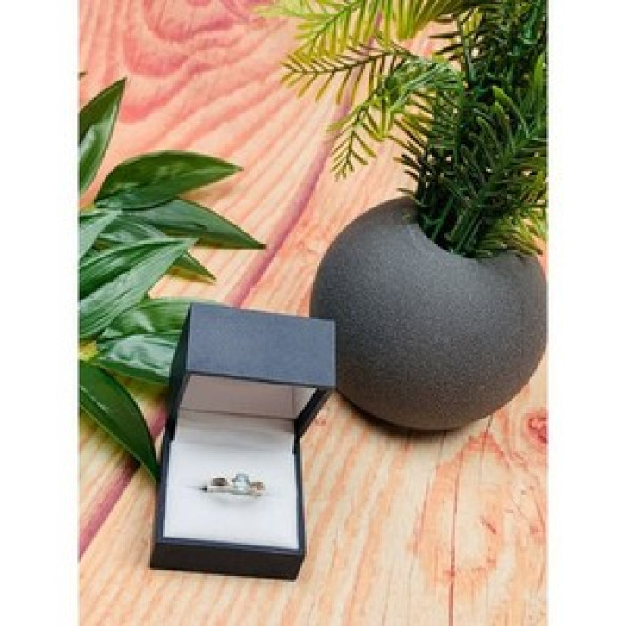 925 Sterling Silver Blue Spinel Classic Ring Size 8