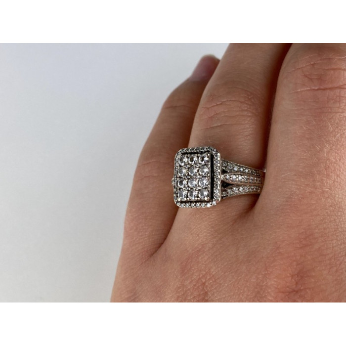 925 Sterling Silver CZ Ring Size 7