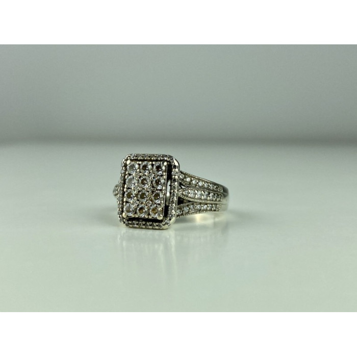 925 Sterling Silver CZ Ring Size 7