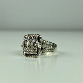 925 Sterling Silver CZ Ring Size 7