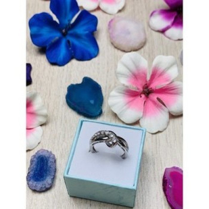 925 Sterling Silver White Topaz Ring Size 6.5
