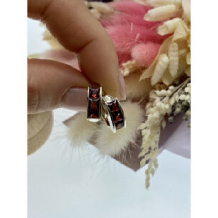 925 Sterling Silver Garnet Earrings