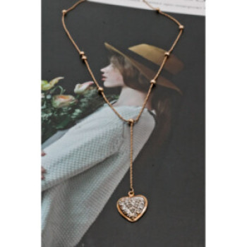 10K Yellow Gold Diamonds Heart Necklace