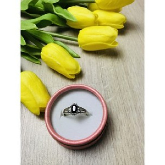 925 Sterling Silver Black Spinel Ring Size 7