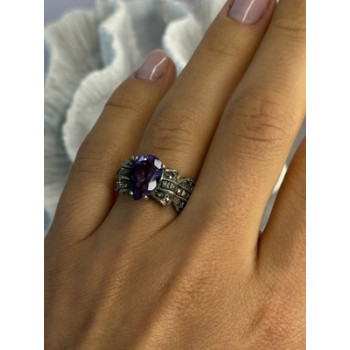 925 Sterling Silver Amethyst & Marcasite Ring Size 7