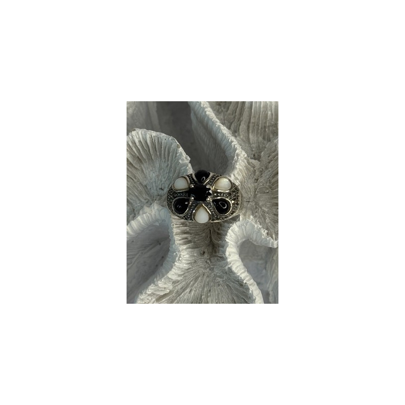 925 Sterling Silver Onyx Abalone & Marcasite Ring Size 10