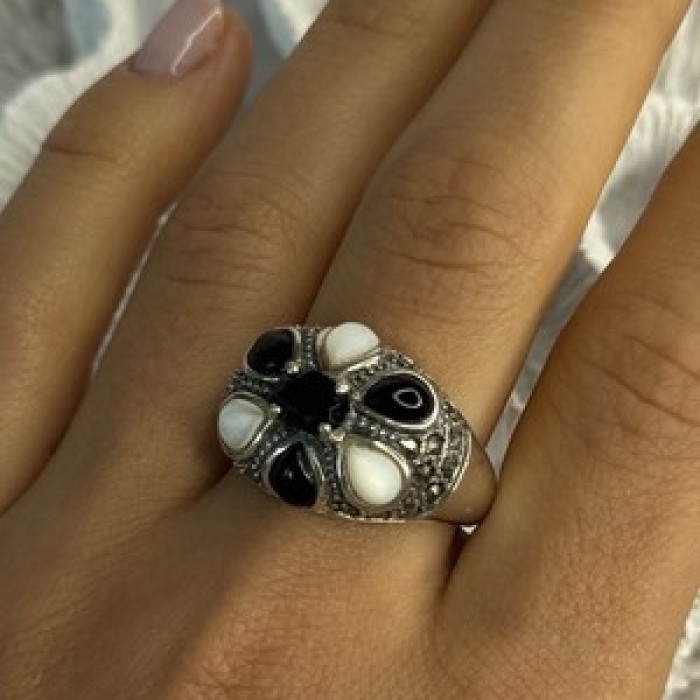 925 Sterling Silver Onyx Abalone & Marcasite Ring Size 10