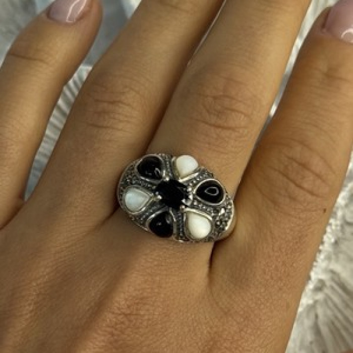 925 Sterling Silver Onyx Abalone & Marcasite Ring Size 10