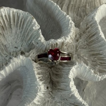 925 Sterling Silver Spinel Heart Ring Size 5