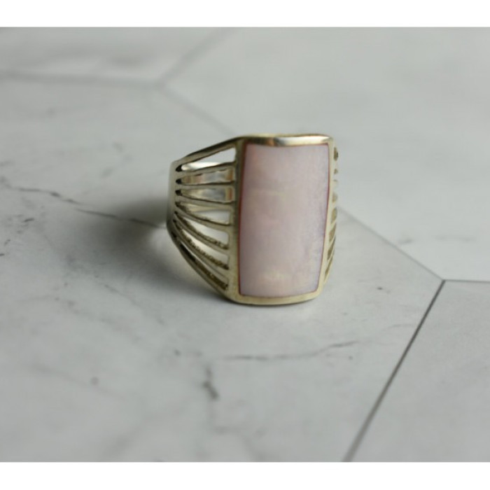 925 Sterling Silver Pink Mother OF Pearl Ring Size 8
