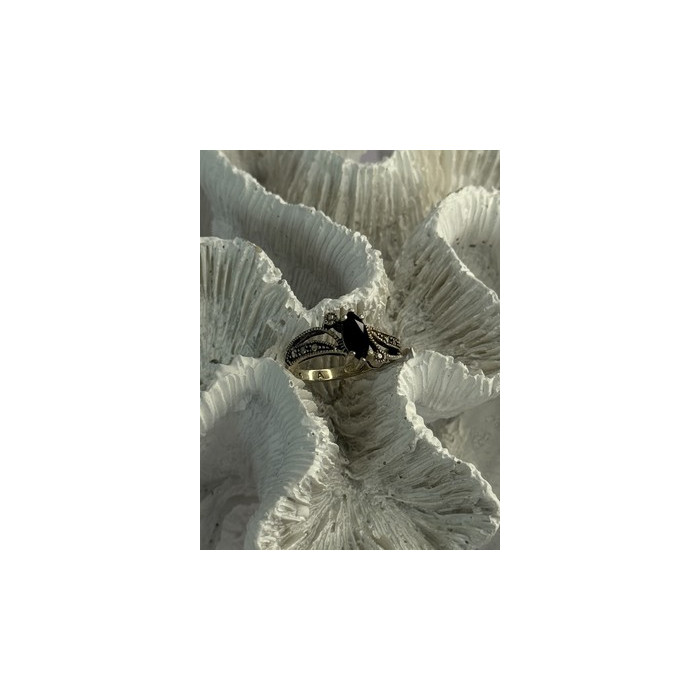 925 Sterling Silver Black Sapphire & Marcasites Ring Size 6