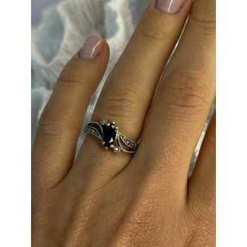 925 Sterling Silver Black Sapphire & Marcasites Ring Size 6