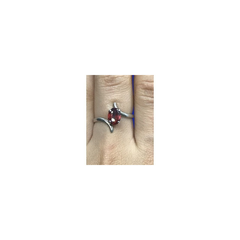 925 Sterling Silver Garnet Ring Size 8