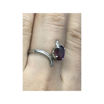 925 Sterling Silver Garnet Ring Size 8