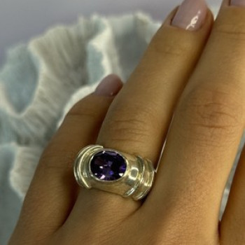 925 Sterling Silver Amethyst Ring Size 7