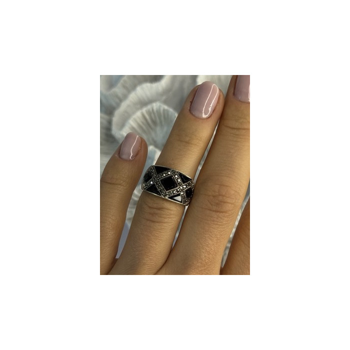 925 Sterling Silver Onyx & Marcasite Ring Size 6