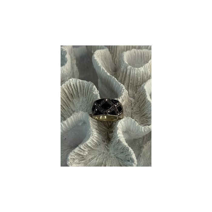 925 Sterling Silver Onyx & Marcasite Ring Size 6