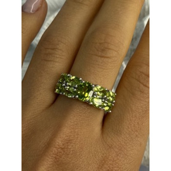 925 Sterling Silver Peridot Ring Size 8
