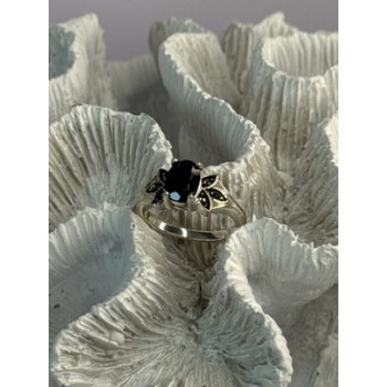 925 Sterling Silver Garnet & Marcasite Ring Size 7