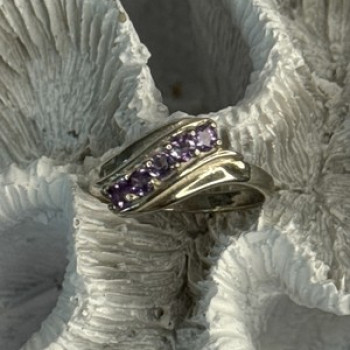Elegant 925 Sterling Silver Amethyst Ring Size 9.5