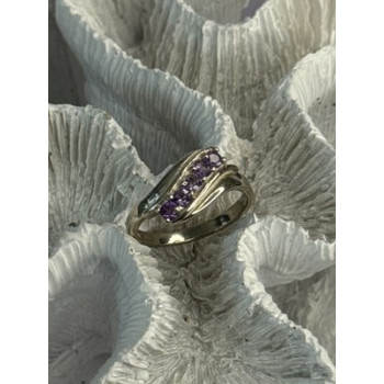 Elegant 925 Sterling Silver Amethyst Ring Size 9.5