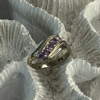 Elegant 925 Sterling Silver Amethyst Ring Size 9.5