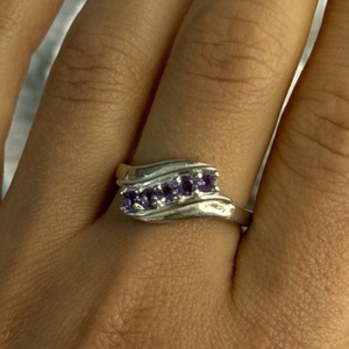 Elegant 925 Sterling Silver Amethyst Ring Size 9.5